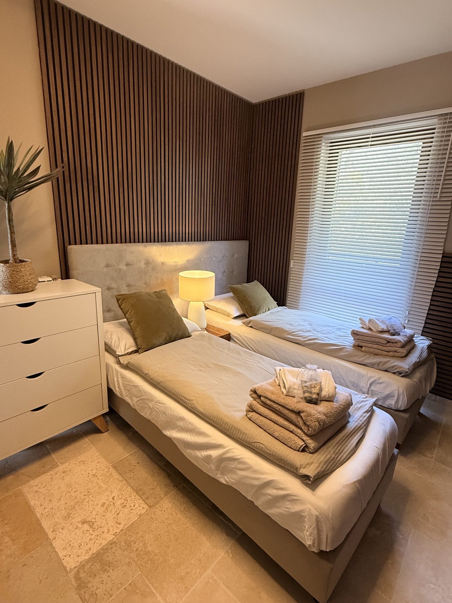Zweites Schlafzimmer mit Twin-Betten